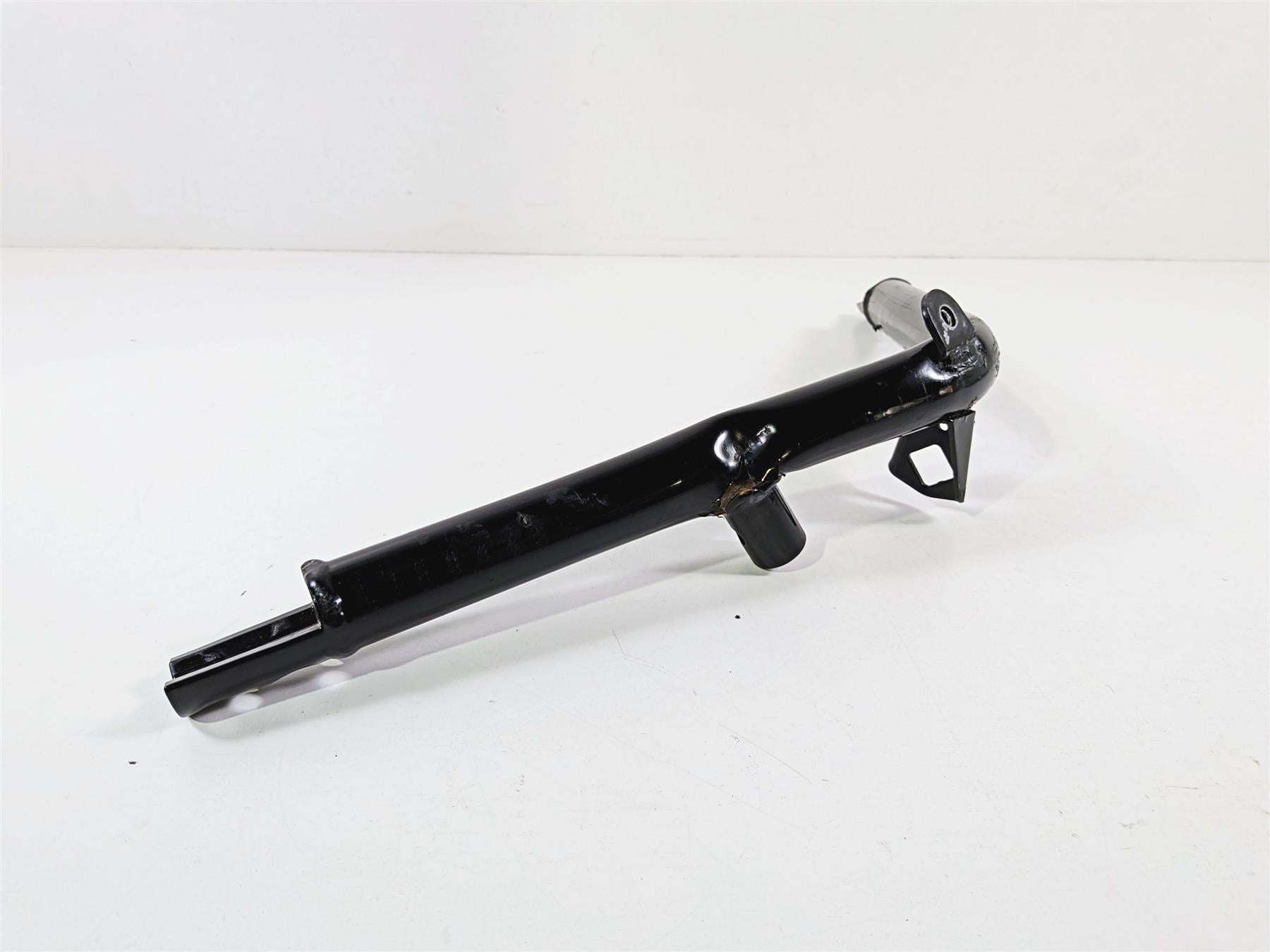 2011 Harley VRSCDX Night Rod Right Front Frame Rail Downtube - READ 47988-08BK {{ shop.shopifyCountryName }} - Mototech271