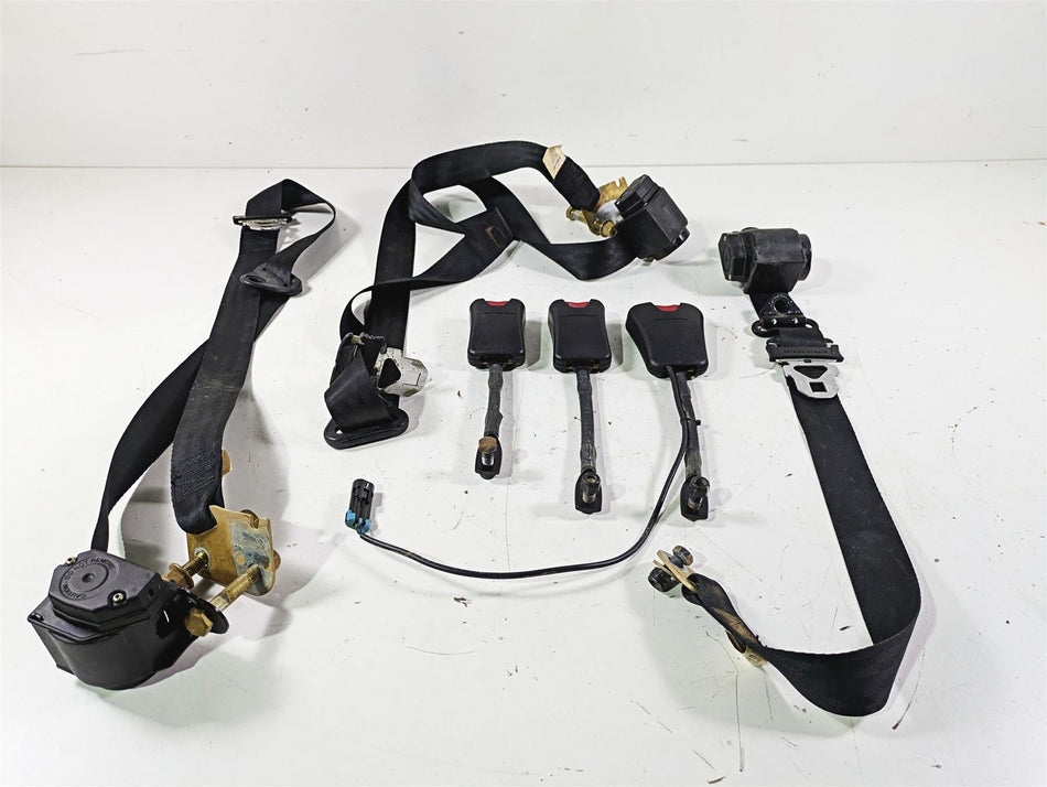 2022 Can-Am Defender XMR HD10 Driver Passenger Center Seat Belt Set 708003082 {{ shop.shopifyCountryName }} - Mototech271