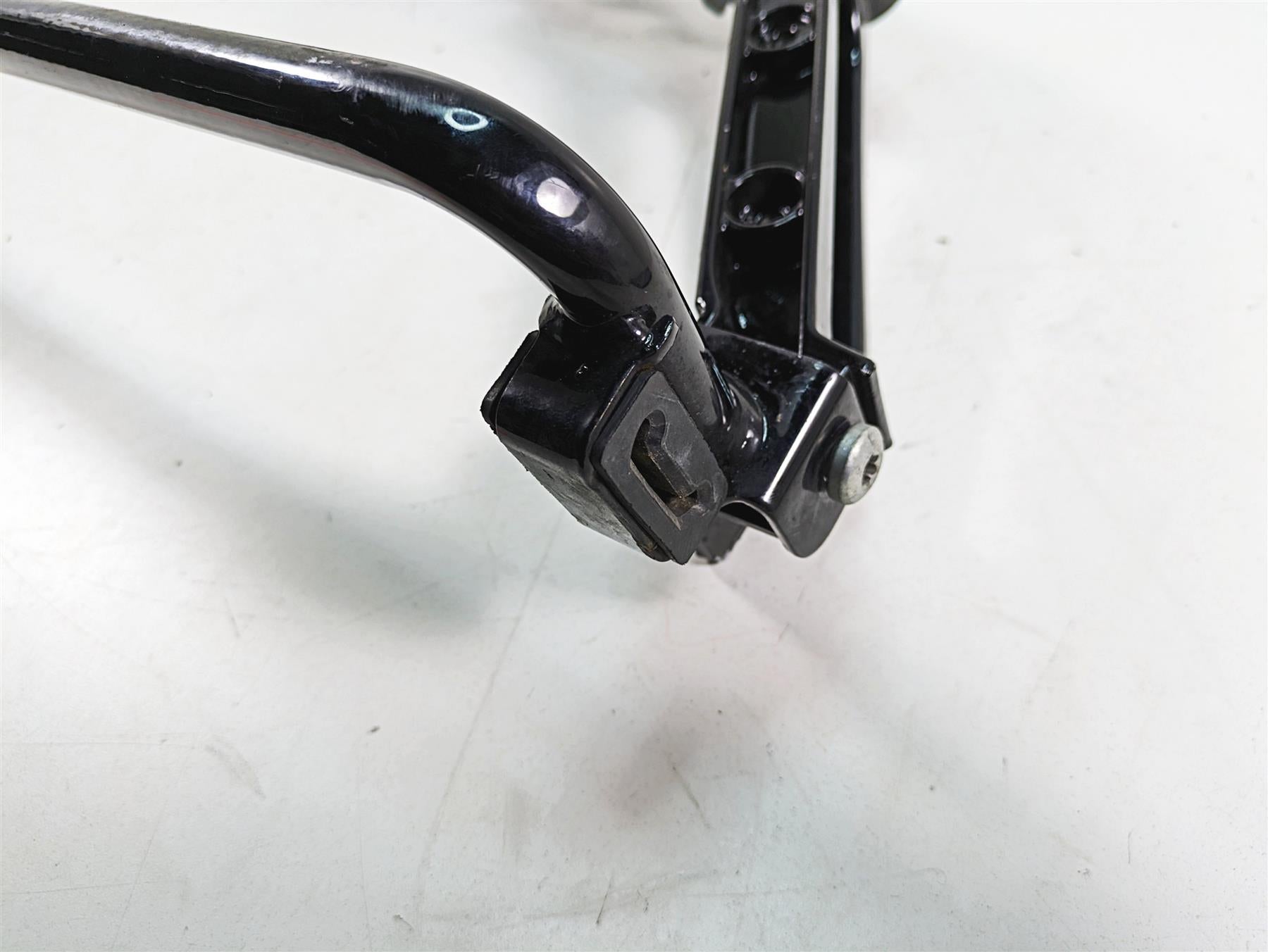 2019 Harley Touring FLHX Street Glide Left Rear Saddlebag Support 90200503 {{ shop.shopifyCountryName }} - Mototech271