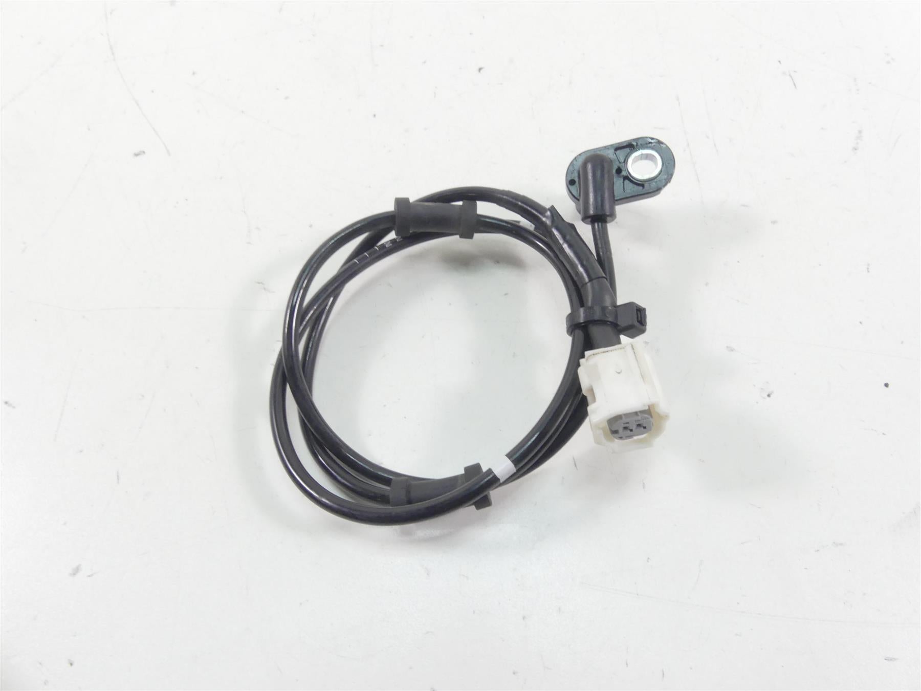 2022 Yamaha MT09 FZ09 Rear Wheel Abs Speed Sensor B7N-85980-00-00 {{ shop.shopifyCountryName }} - Mototech271