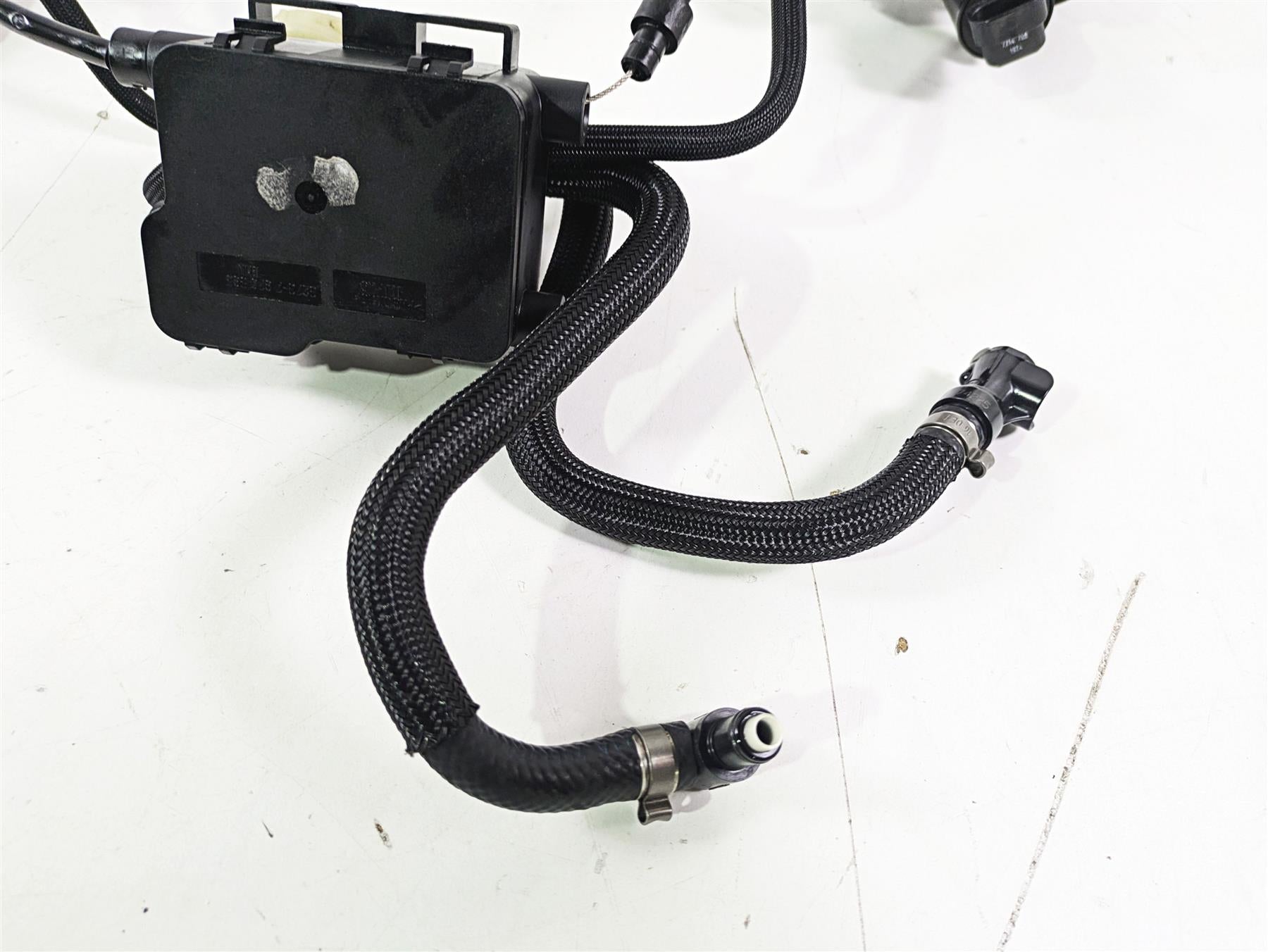 2015 BMW R nineT K21 Throttle Body & Junction Set 13547705239 13547705240 {{ shop.shopifyCountryName }} - Mototech271