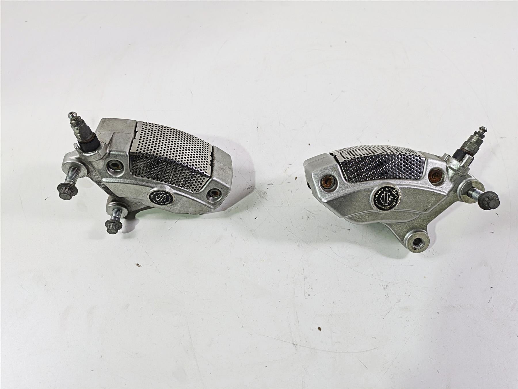 2011 Harley Touring FLHTCUSE CVO E-Glide Front Brake Calipers 42938-08 42939-08 {{ shop.shopifyCountryName }} - Mototech271