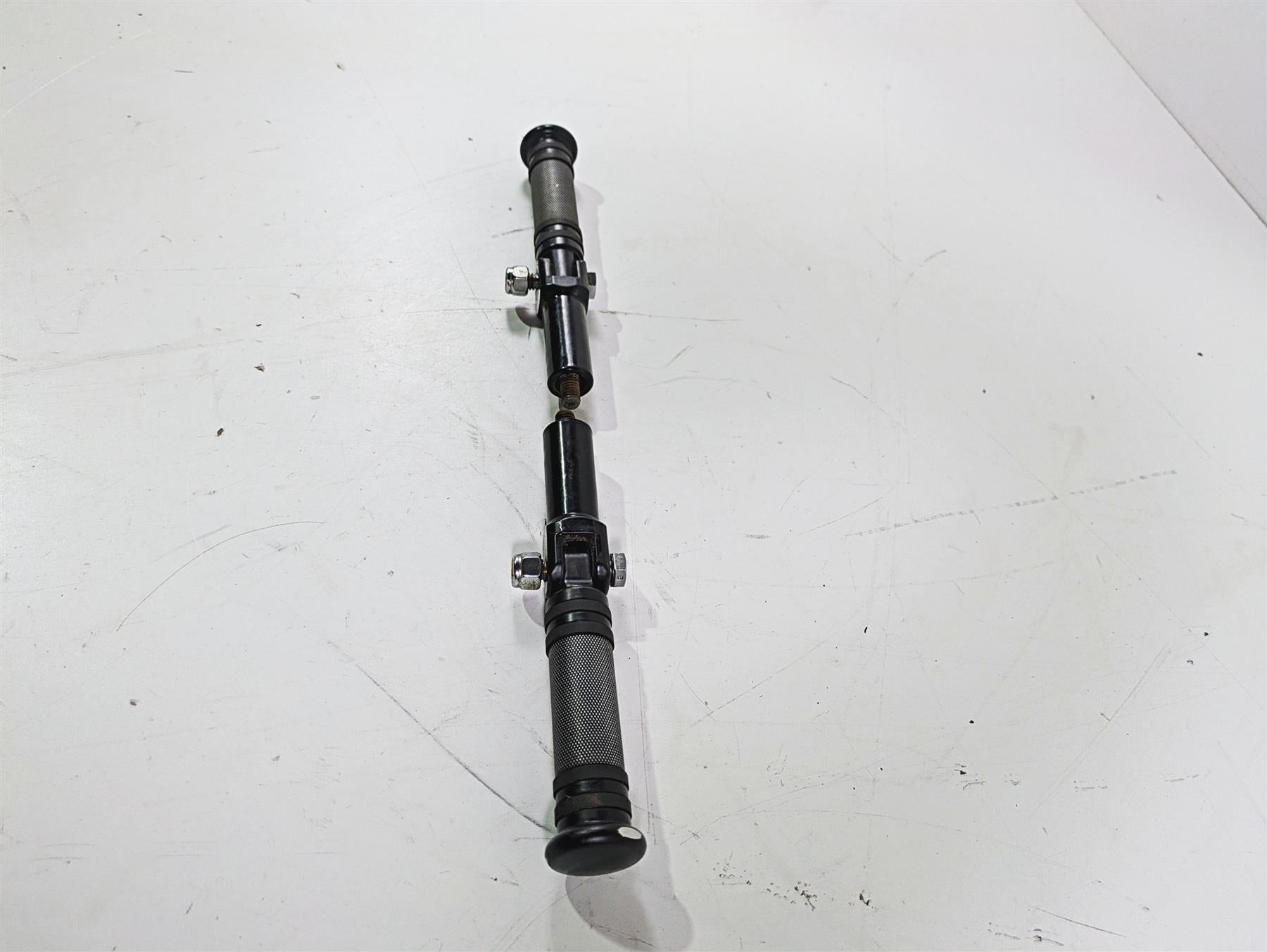 2008 Harley FLSTSB Cross Bones Diamond Black Passenger Footpeg Set 50911-08A {{ shop.shopifyCountryName }} - Mototech271