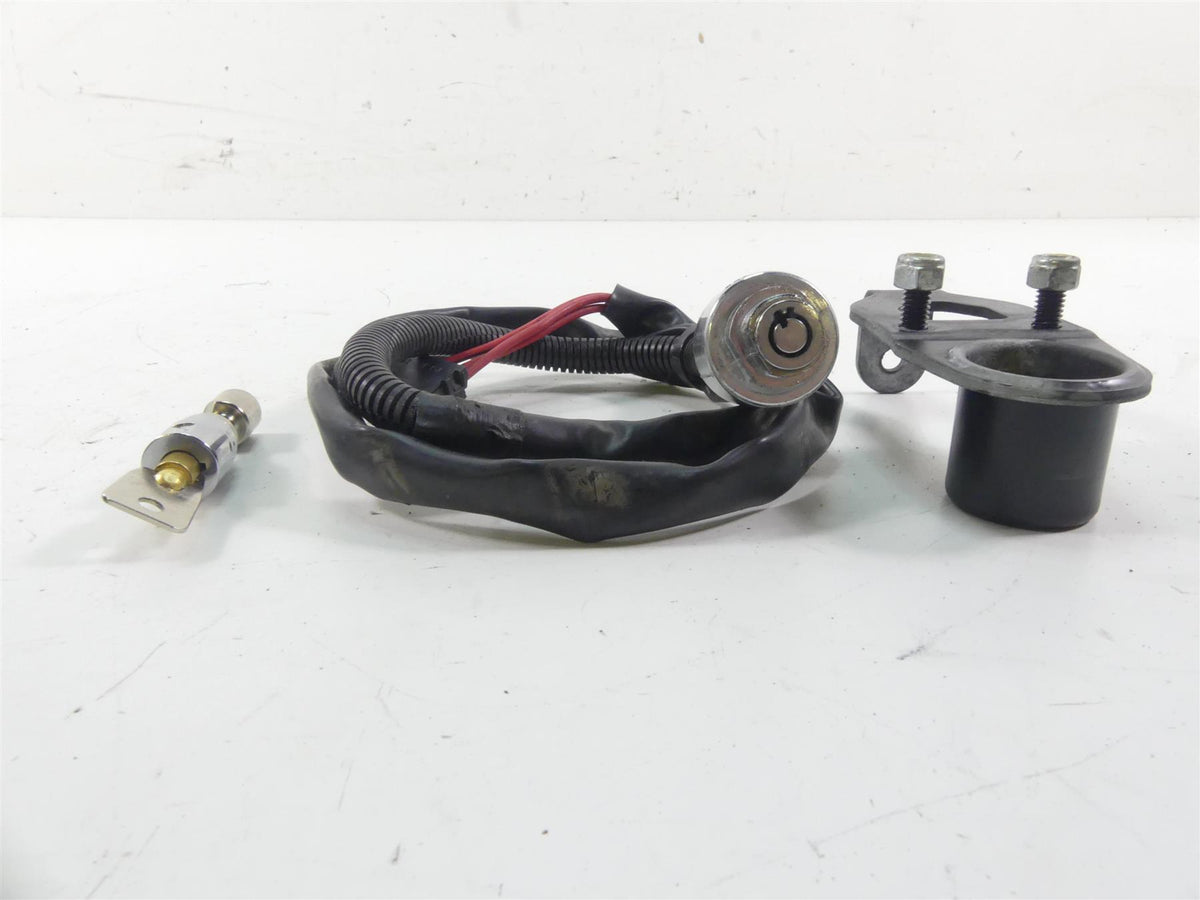 2008 Harley FXCWC Softail Rocker C Ignition Switch Steering Key Lock Set 71792-08 {{ shop.shopifyCountryName }} - Mototech271