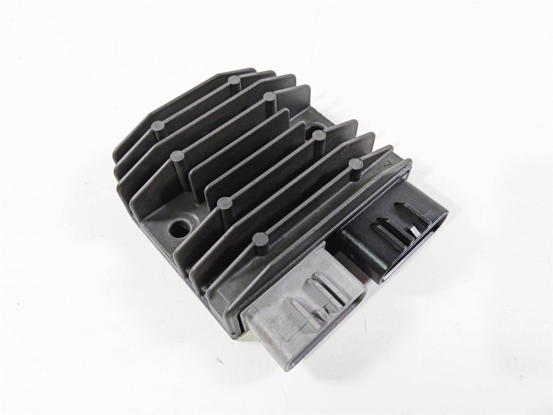 2009 Yamaha VMX17 V-Max 1700 Rectifier Voltage Regulator 1D7-81960-00-00-Mototech271