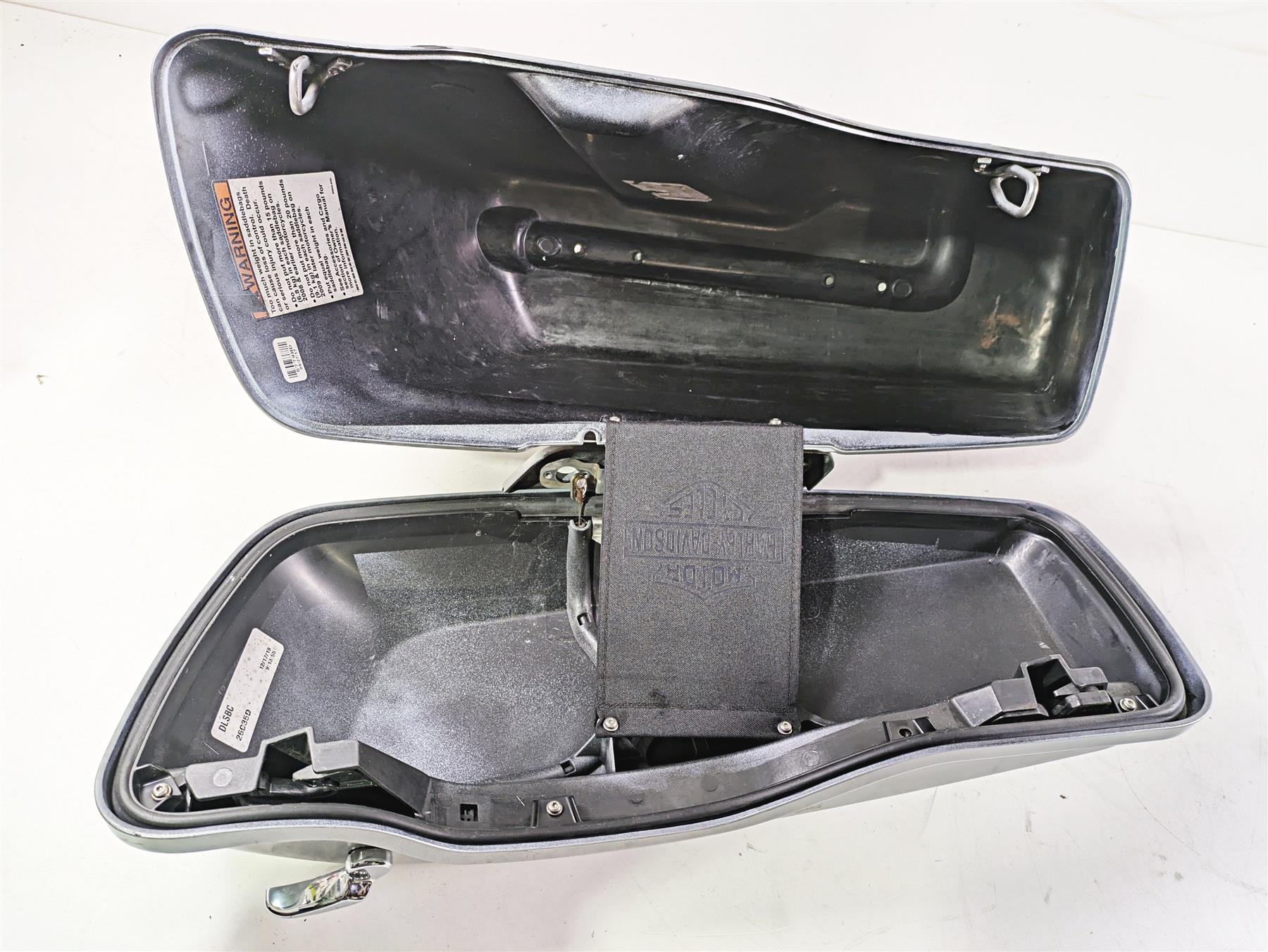 2010 Harley Touring FLHX Street Glide Left Saddlebag Saddle Bag Silver 90753-93 {{ shop.shopifyCountryName }} - Mototech271