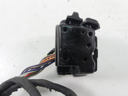2011 Harley Touring FLTRU Road Glide Right Cruise Control Switch -Read 71682-06A {{ shop.shopifyCountryName }} - Mototech271