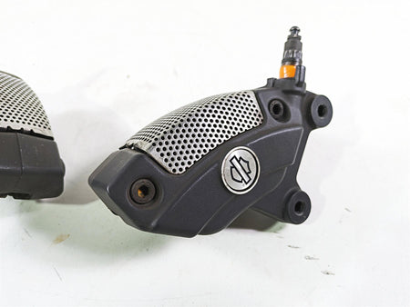 2020 Harley Touring FLHT Electra Glide Front Brake Caliper Set 43027-08 44023-08 {{ shop.shopifyCountryName }} - Mototech271