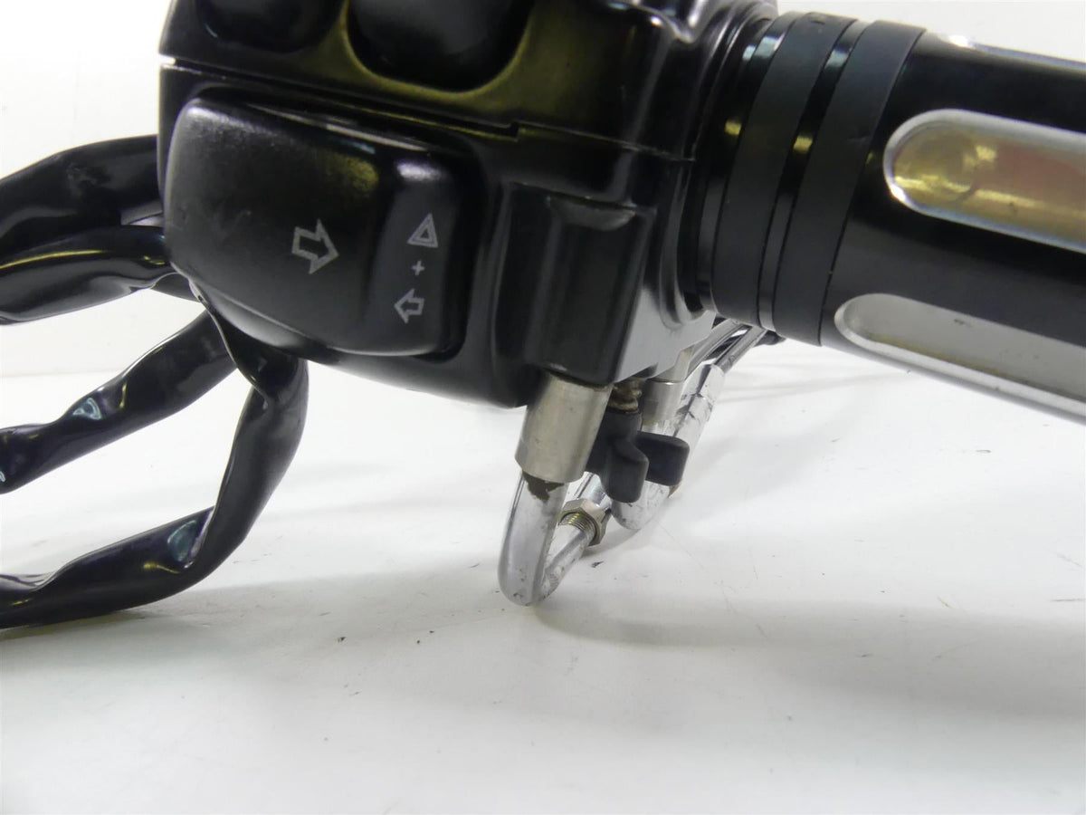 2011 Harley VRSCF Muscle Rod Right Hand Blinker Control Switch - Read 71684-06A {{ shop.shopifyCountryName }} - Mototech271