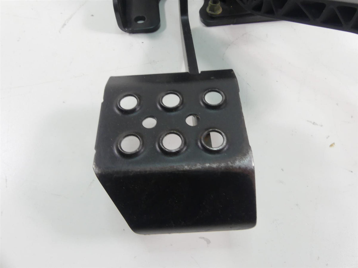 2018 Polaris General 1000 EPS Accelerator & Brake Pedal + Mount 1021772 1021765 {{ shop.shopifyCountryName }} - Mototech271