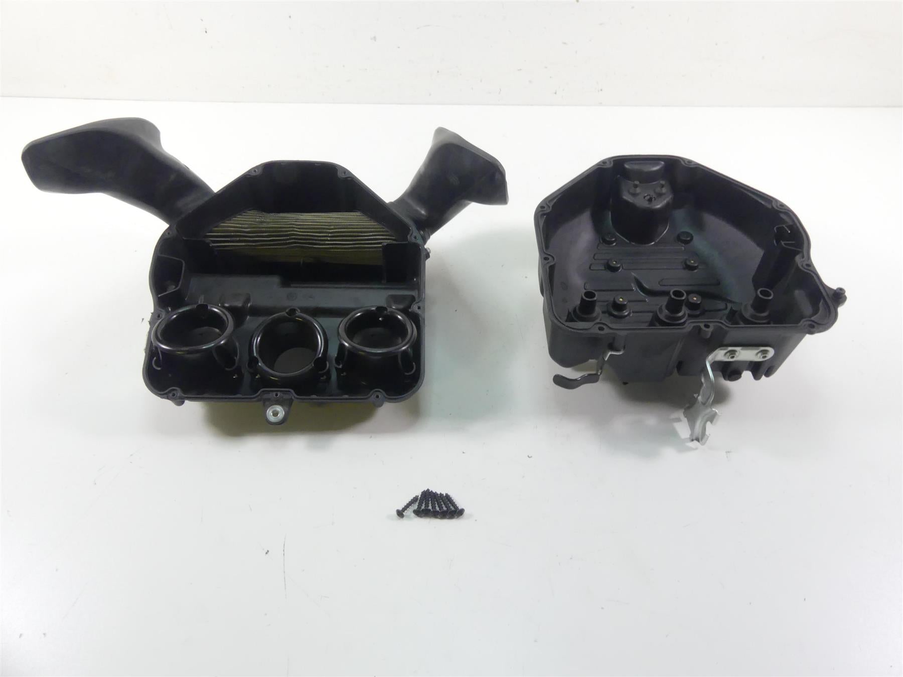 2018 Mv Agusta Brutale 800 RR Air Box Filter Cleaner & Intake Tube Set 8000C2370 {{ shop.shopifyCountryName }} - Mototech271