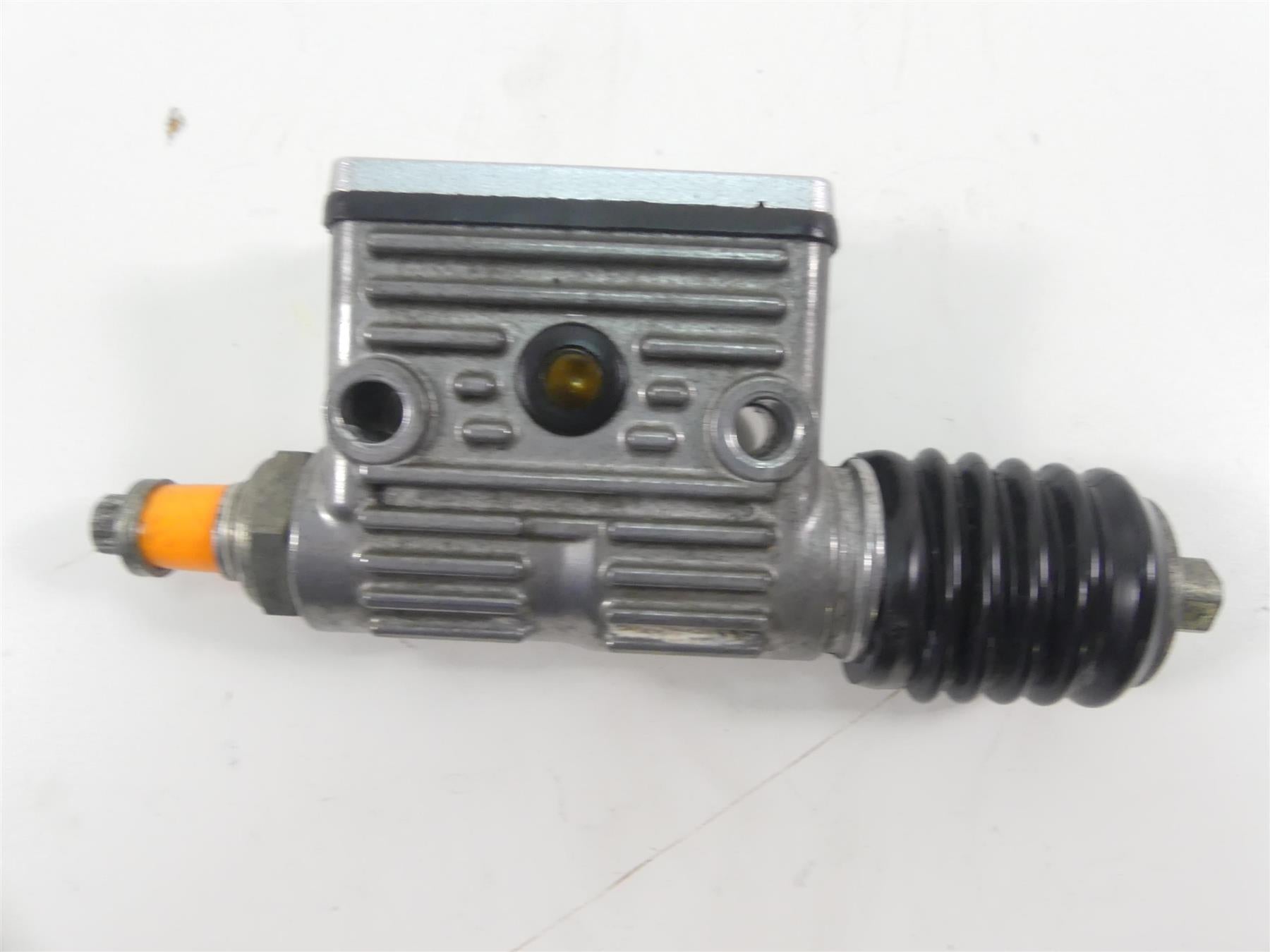 2003 Harley Sportster XL1200 C 100th Anniv Rear Brake Master Cylinder 42472-87 {{ shop.shopifyCountryName }} - Mototech271