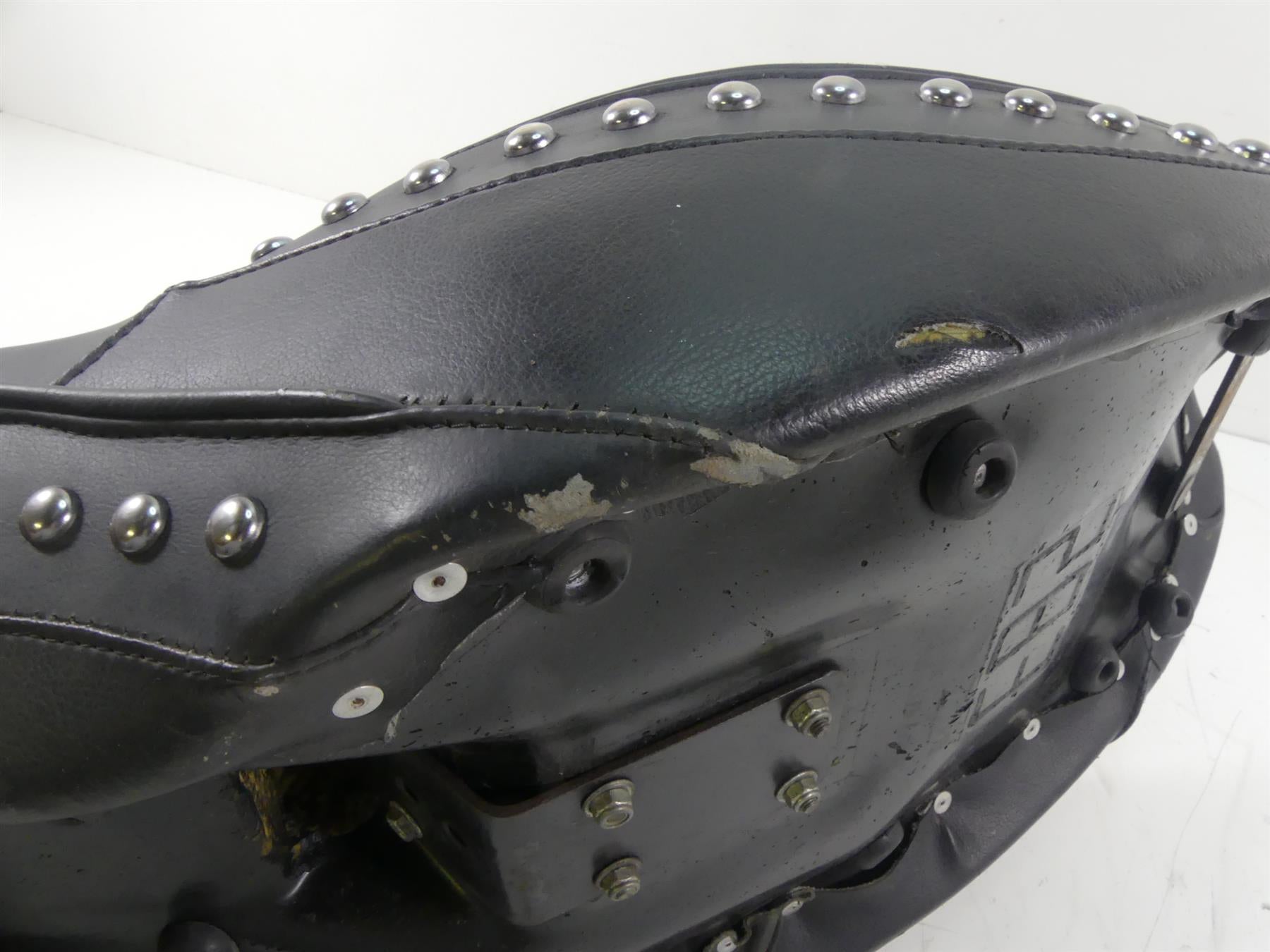 1995 Harley Dyna FXDL Low Rider Studded Duo Corbin Seat Saddle -Read 283 {{ shop.shopifyCountryName }} - Mototech271