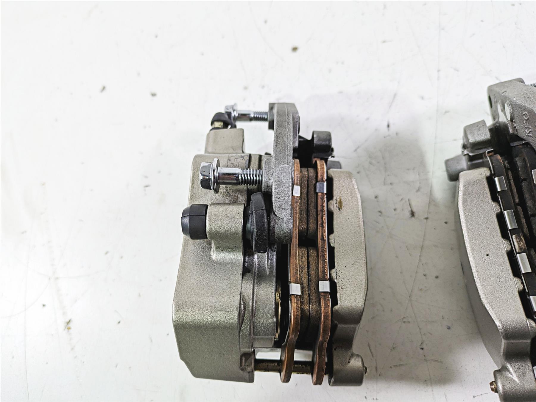 2002 Honda VTX1800 Retro Nissin Front Brake Caliper Set 45150-MCV-006 {{ shop.shopifyCountryName }} - Mototech271