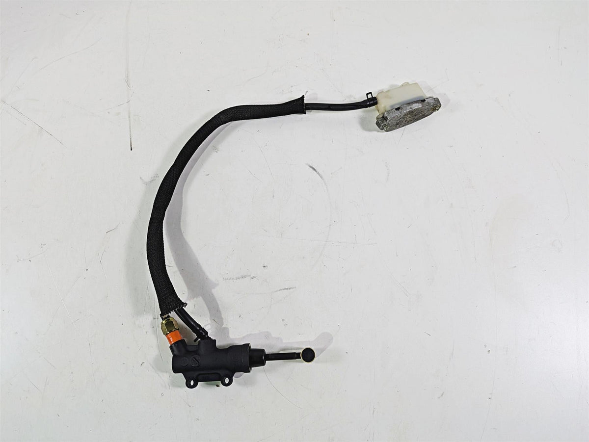 2006 Harley VRSCR Street V-Rod Rear Brake Master Cylinder 44571-06C {{ shop.shopifyCountryName }} - Mototech271