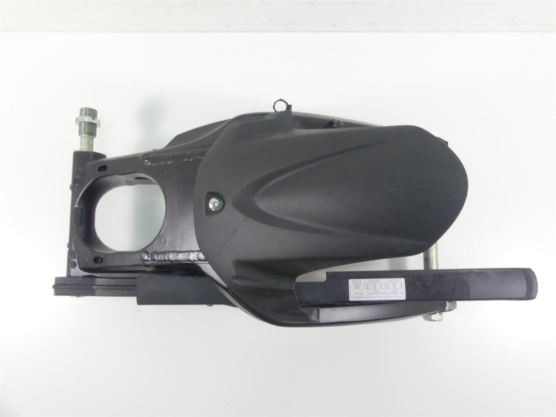 2022 Suzuki GSXR750 Straight Rear Swing Arm Swingarm + Axle 61000-14J01-YAP {{ shop.shopifyCountryName }} - Mototech271