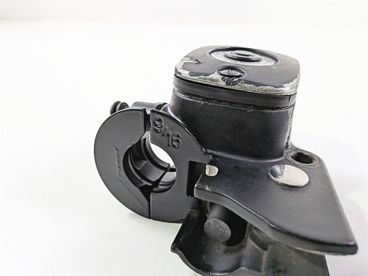 2009 Harley FXCWC Softail Rocker Front 9/16" Brake Master Cylinder 45064-08 {{ shop.shopifyCountryName }} - Mototech271