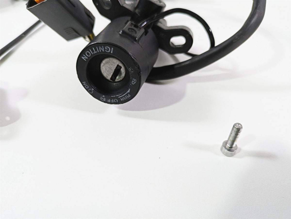 2015 Triumph Tiger Explorer XC Ignition Switch Key Immobilizer Cdi Set T2507788 {{ shop.shopifyCountryName }} - Mototech271