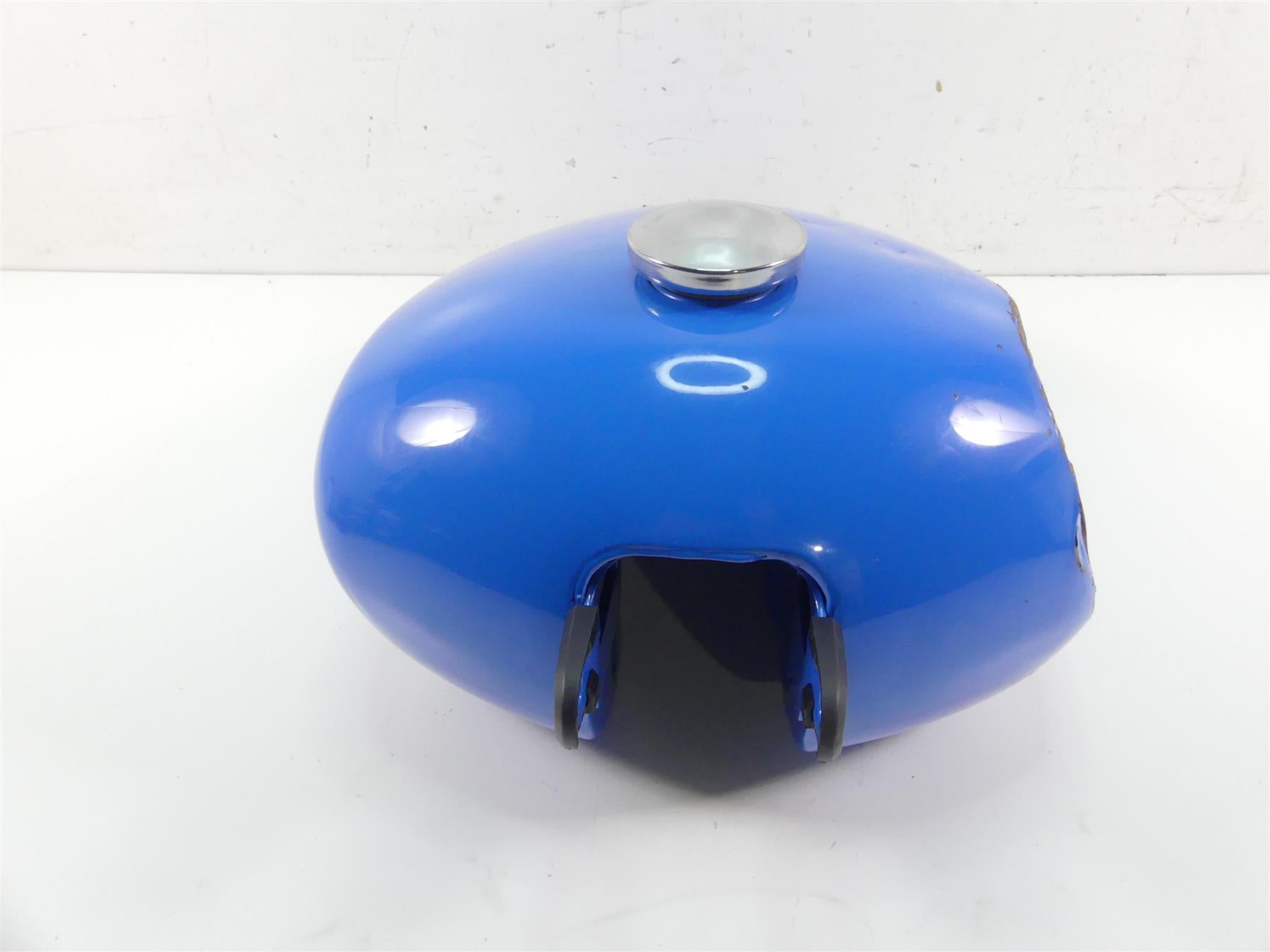 2022 Harley Softail FXBBS Street Bob Fuel Gas Petrol Tank -Dented -Read 61000673 {{ shop.shopifyCountryName }} - Mototech271
