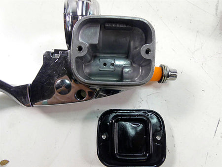 9/16" Chrome Front Brake Master Cylinder For Harley Davidson Softail Dyna Touring Bikes {{ shop.shopifyCountryName }} - Mototech271