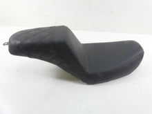Load image into Gallery viewer, 2005 Harley Dyna FXDLI Low Rider Step Up Saddlemen Seat Saddle 804-04-173 | Mototech271

