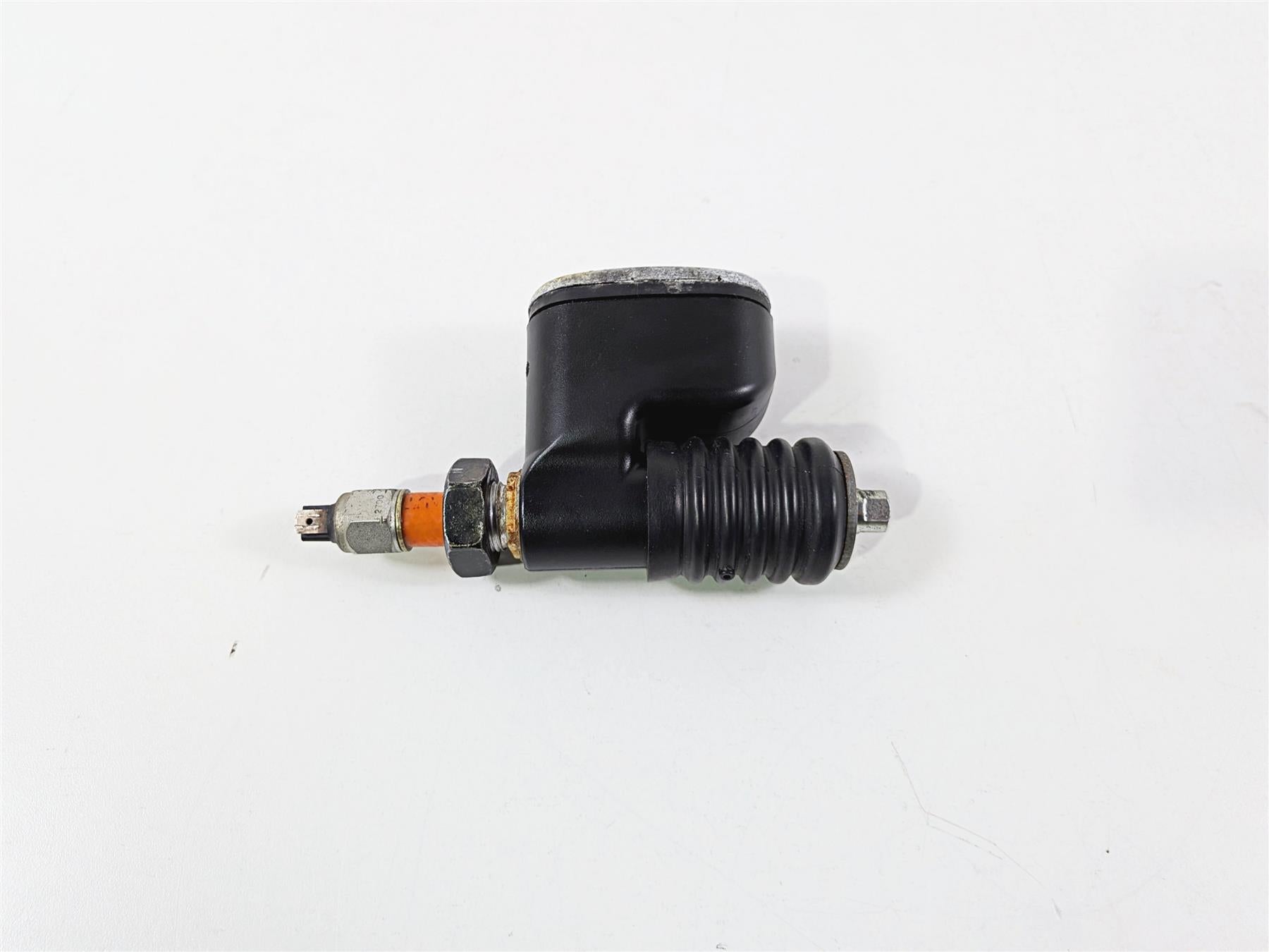 2011 Harley FXDF Dyna Fat Bob Rear Brake Master Cylinder 42474-06C {{ shop.shopifyCountryName }} - Mototech271