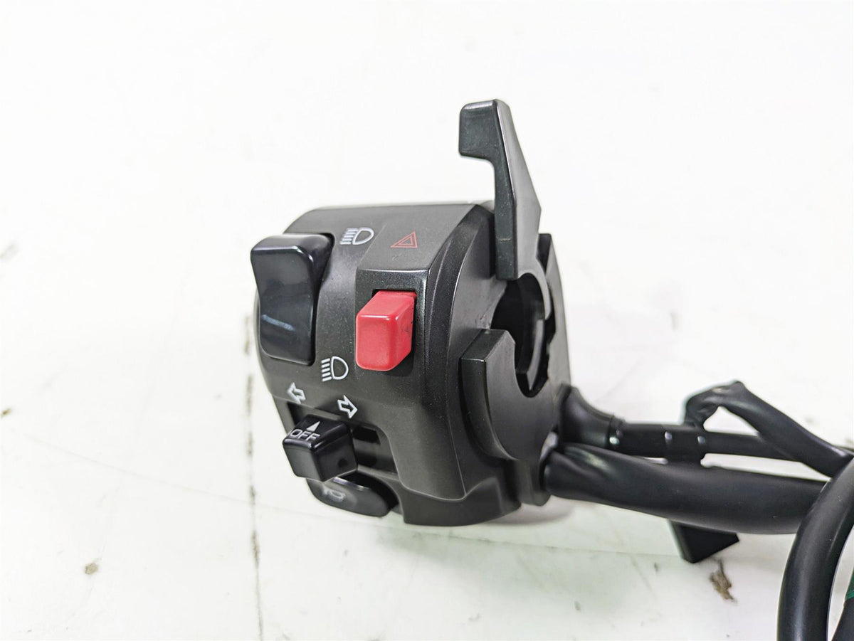 2005 Kawasaki ZX12R Ninja Left Hand Turn Signal Control Switch 46091-0031 {{ shop.shopifyCountryName }} - Mototech271