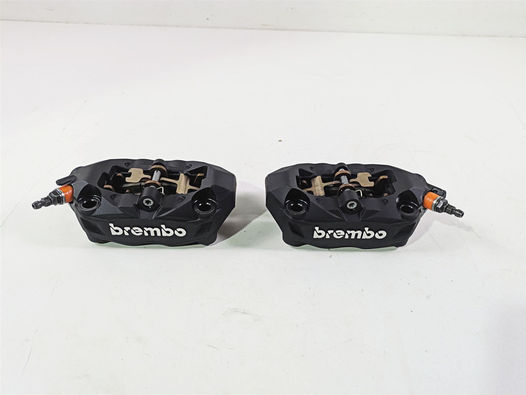 2024 Triumph Street Triple 765 R Front Brembo Brake Caliper Set 100mm T2022510 {{ shop.shopifyCountryName }} - Mototech271