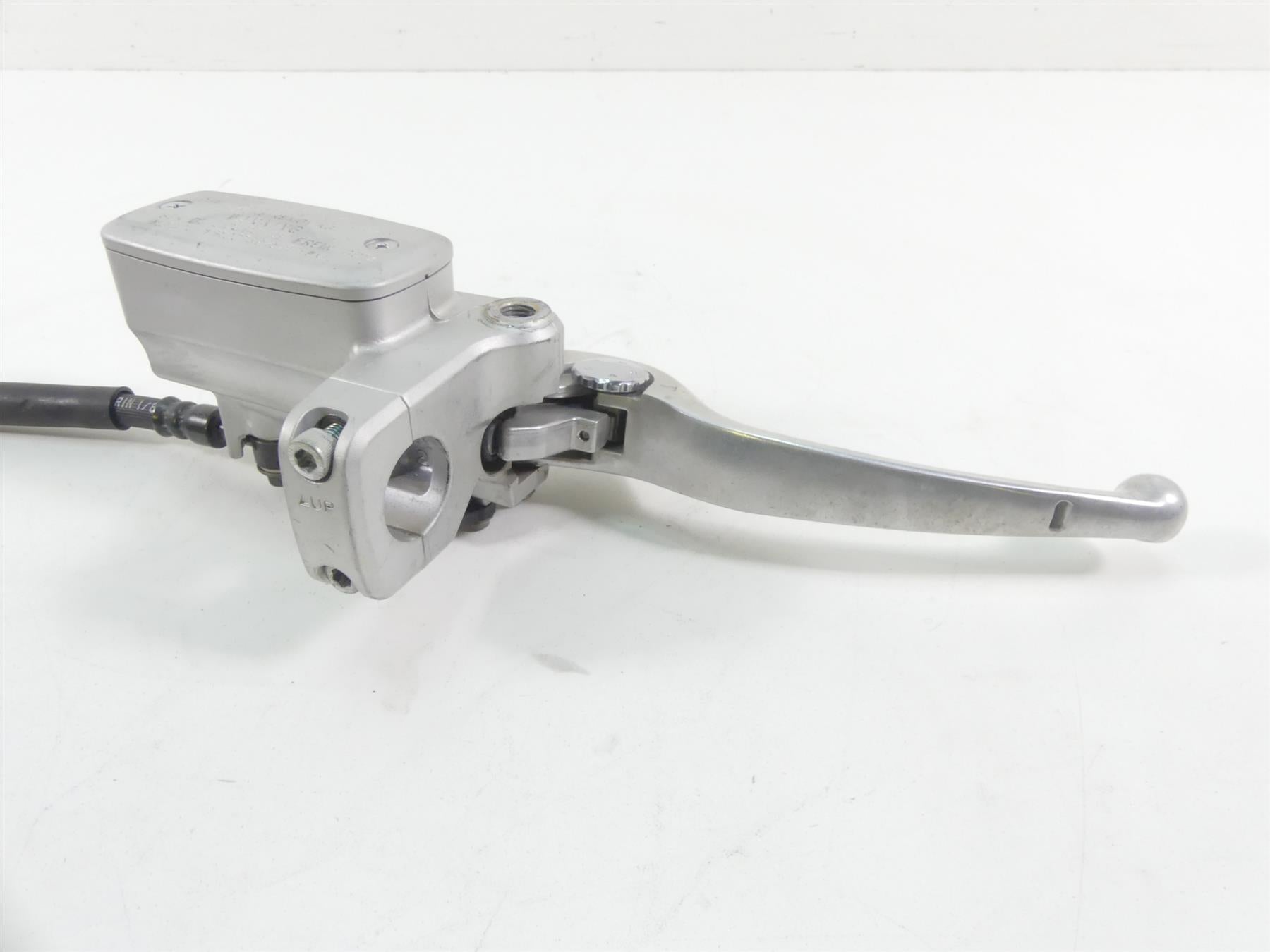 2007 Suzuki M109R VZR1800 Boulevard Front 5/8 Brake Master Cylinder 59600-10F61