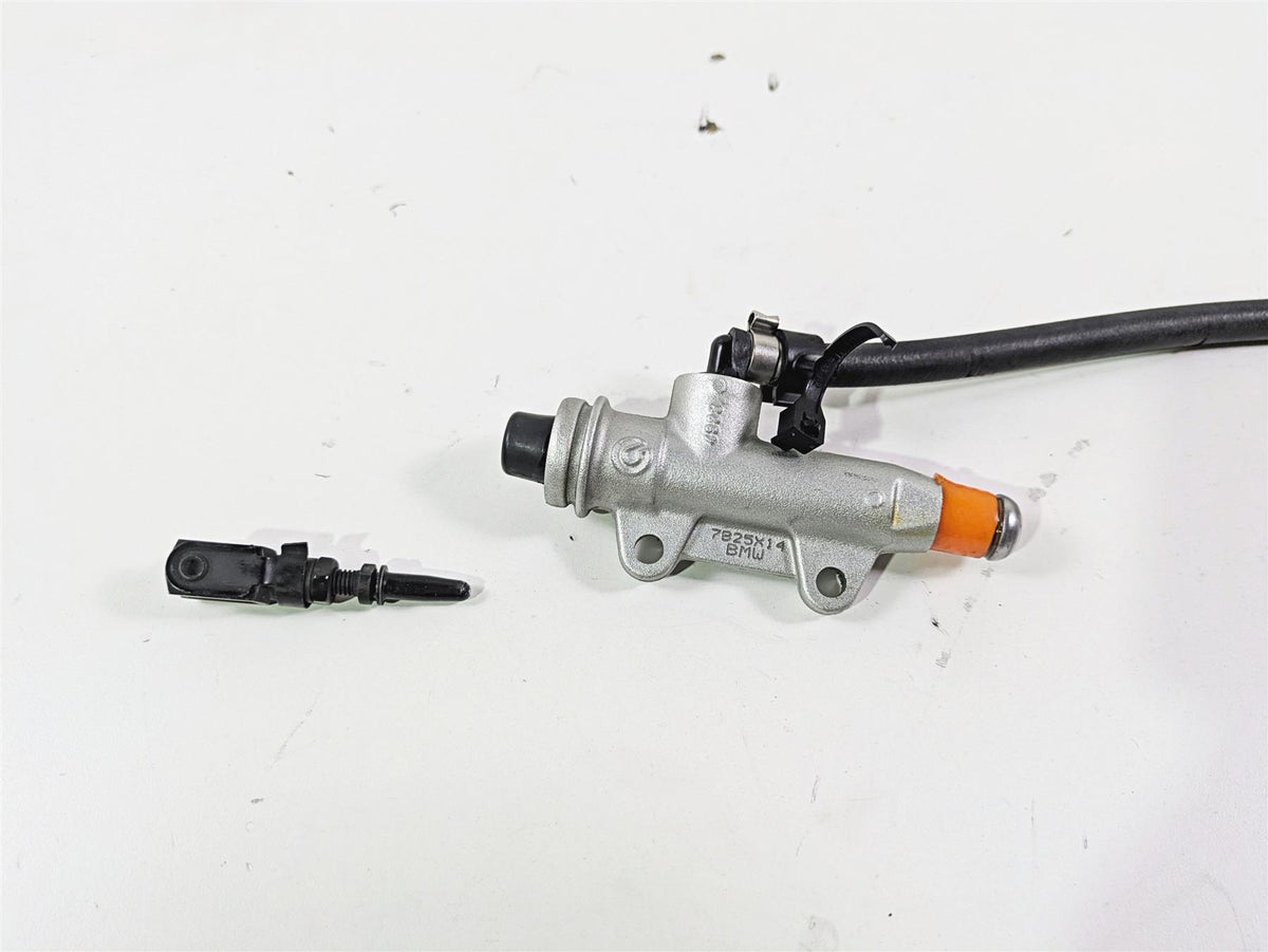 2018 BMW R nineT Urban GS K33 Rear Brembo Brake Master Cylinder 34318529423 {{ shop.shopifyCountryName }} - Mototech271