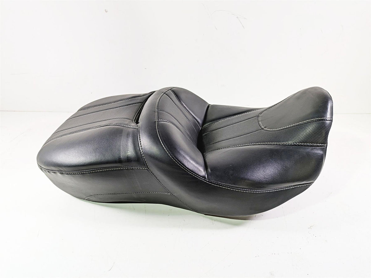 2017 Harley Touring FLHTKSE CVO E-Glide Heated Driver Seat Saddle 52000281 {{ shop.shopifyCountryName }} - Mototech271