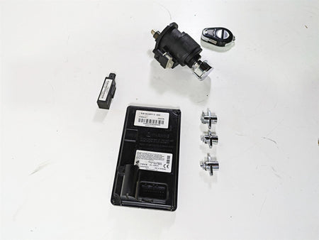 2017 Harley Touring FLHTKSE CVO E-Glide Bcm Ignition Switch Key Set 71400090B {{ shop.shopifyCountryName }} - Mototech271