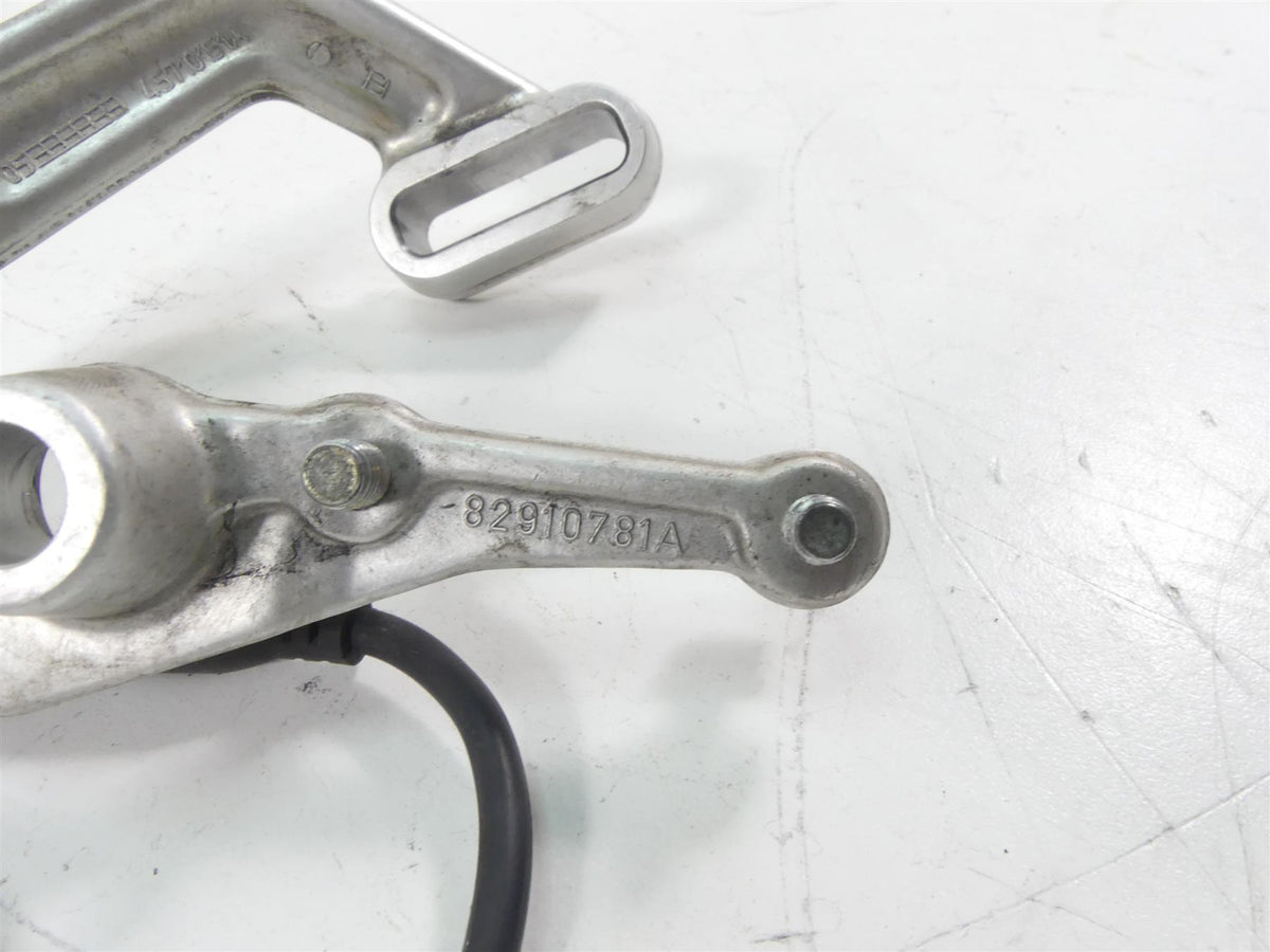 2006 Ducati 999 Biposto Rear Brake Lever Pedal & Mount - Read 45720131A {{ shop.shopifyCountryName }} - Mototech271
