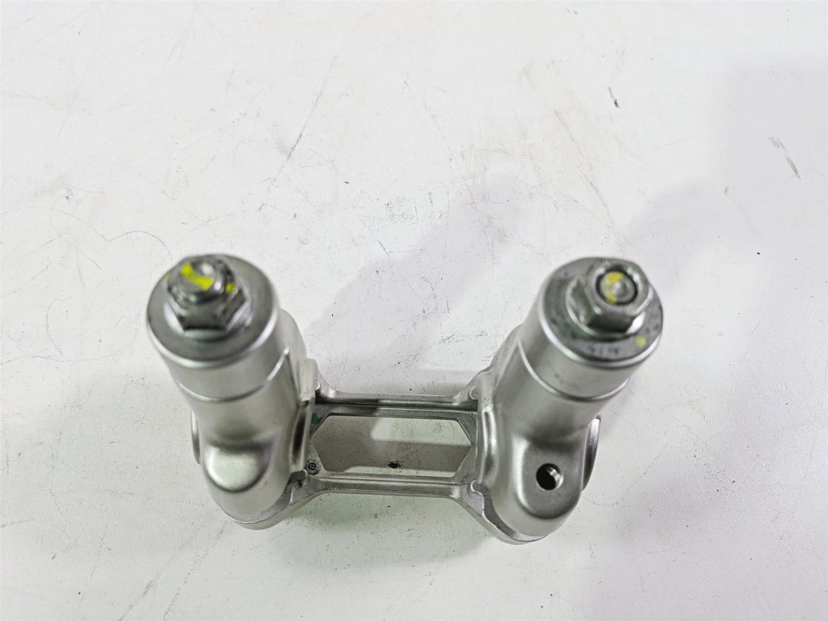 2013 Ducati Hyperstrada 821 Handlebar Riser Holder & Extension Set 36011441AB {{ shop.shopifyCountryName }} - Mototech271