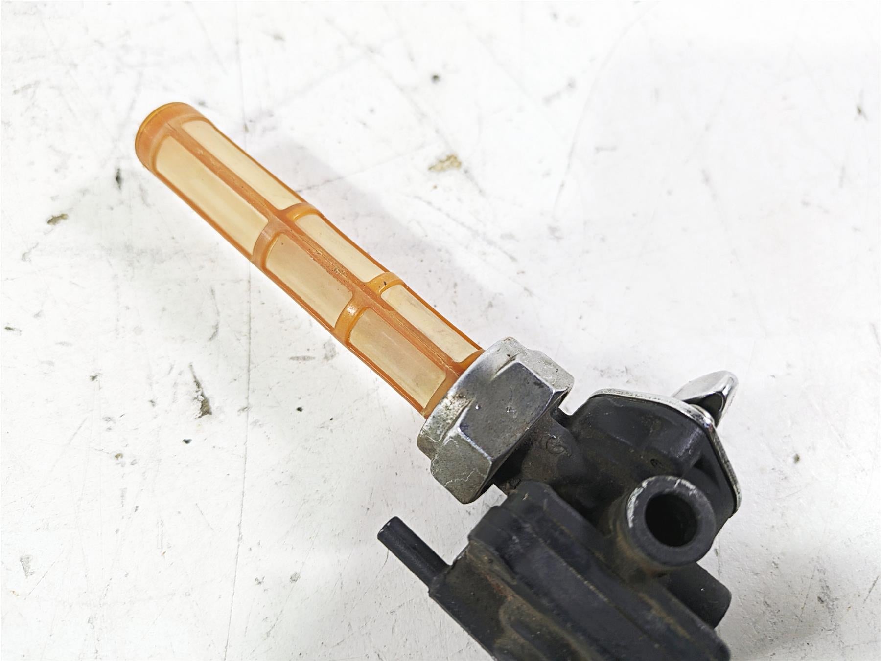 2002 Harley FLSTC Softail Heritage Fuel Gas Petrol Petcock Valve 61338-02 {{ shop.shopifyCountryName }} - Mototech271