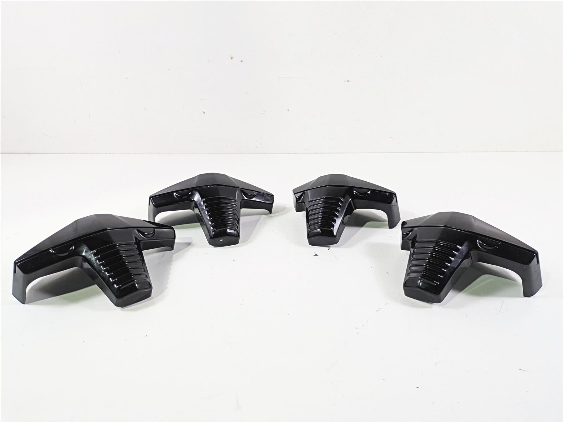 2019 Suzuki M109R VZR1800 Boulevard Cylinderhead Cover Set Black 11174-48G20 {{ shop.shopifyCountryName }} - Mototech271