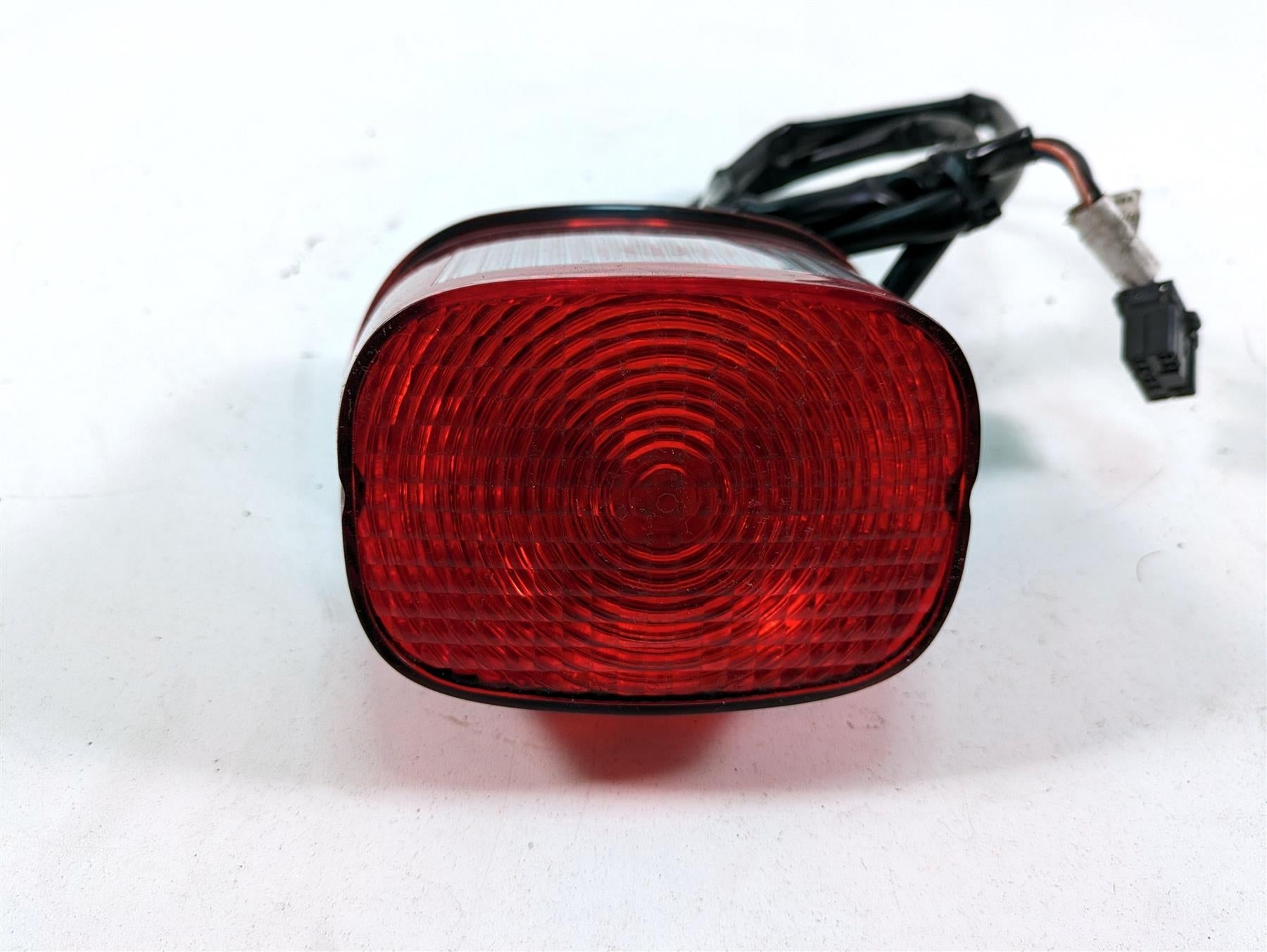 2000 Harley Dyna FXDL Low Rider Taillight Tail Light & Wiring 68066-99 {{ shop.shopifyCountryName }} - Mototech271
