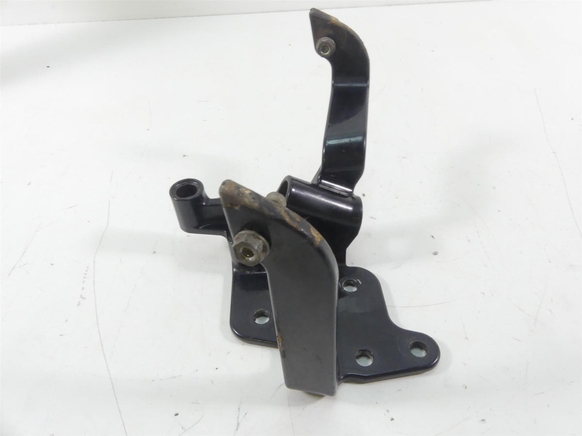 2004 Harley Softail FLSTFI Fat Boy Gear Shifter Shift Lever Bracket 33630-00A {{ shop.shopifyCountryName }} - Mototech271