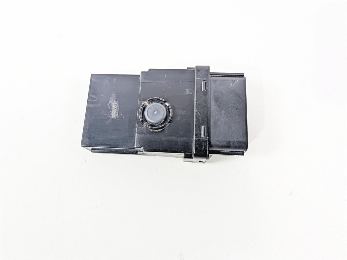 2016 BMW R1200RT RT RTW K52 General Control Module "Light" 61358546488 {{ shop.shopifyCountryName }} - Mototech271