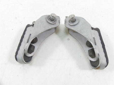 2009 BMW R1200GS K25 Front Rider Driver Footpeg Foot Peg Rest Set 46717694557 {{ shop.shopifyCountryName }} - Mototech271
