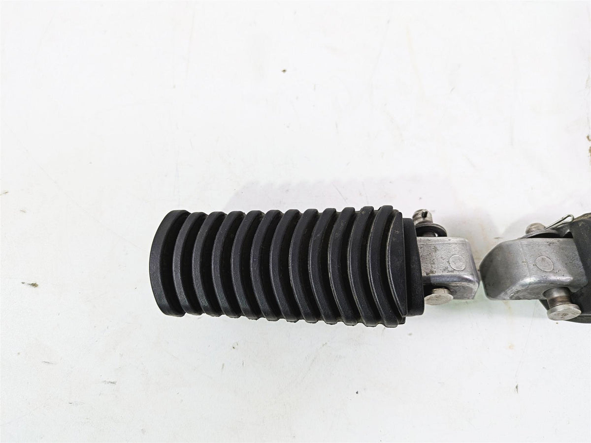2017 BMW F800GS Adv K75 Passenger Footpeg Foot Peg Set 46717664225 {{ shop.shopifyCountryName }} - Mototech271