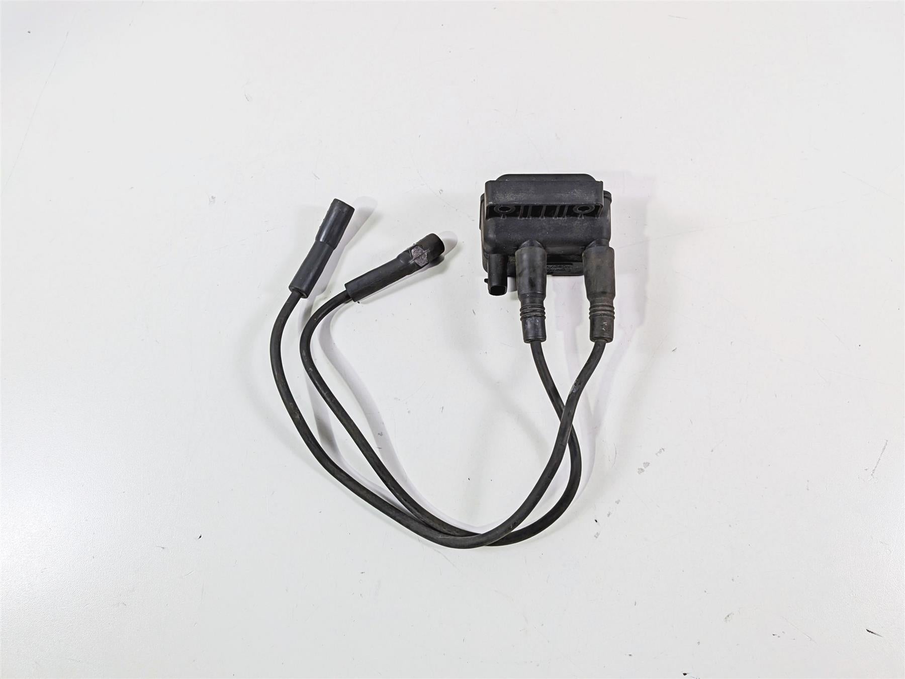 2001 Harley FLHRCI Road King Ignition Coil & Wires & Plugs 31639-99 {{ shop.shopifyCountryName }} - Mototech271