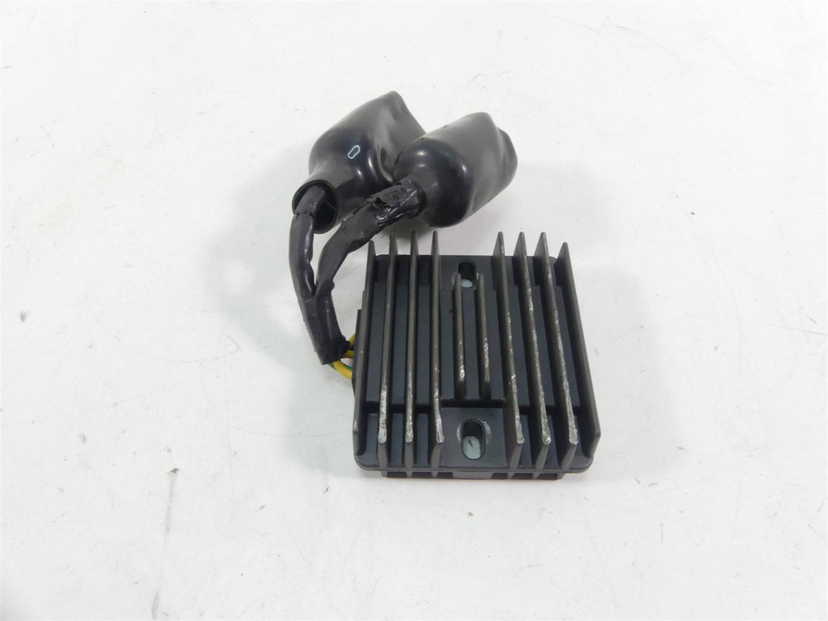 2005 Honda CBR1000RR SC57 Rectifier Voltage Regulator 31600-MEL-013 SH678FB {{ shop.shopifyCountryName }} - Mototech271