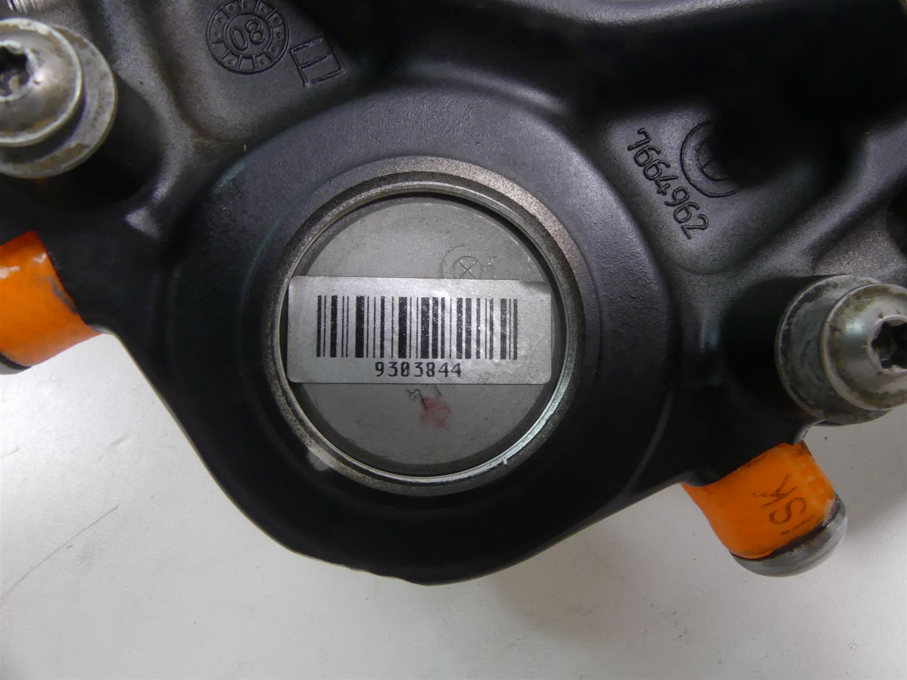 2009 BMW R1200GS K25 Lower Triple Tree Steering Clamp Ball Joint 31427718343 {{ shop.shopifyCountryName }} - Mototech271