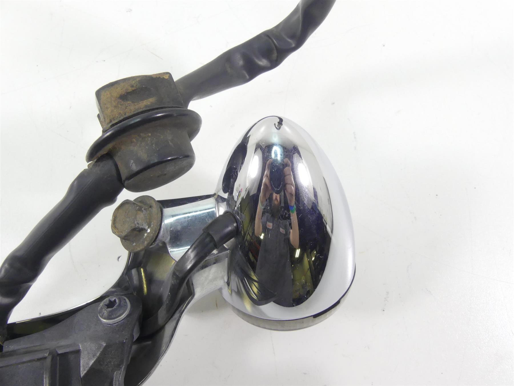 2013 Harley Touring FLHX Street Glide Rear Blinker Turn Signal Bar 73314-10 {{ shop.shopifyCountryName }} - Mototech271