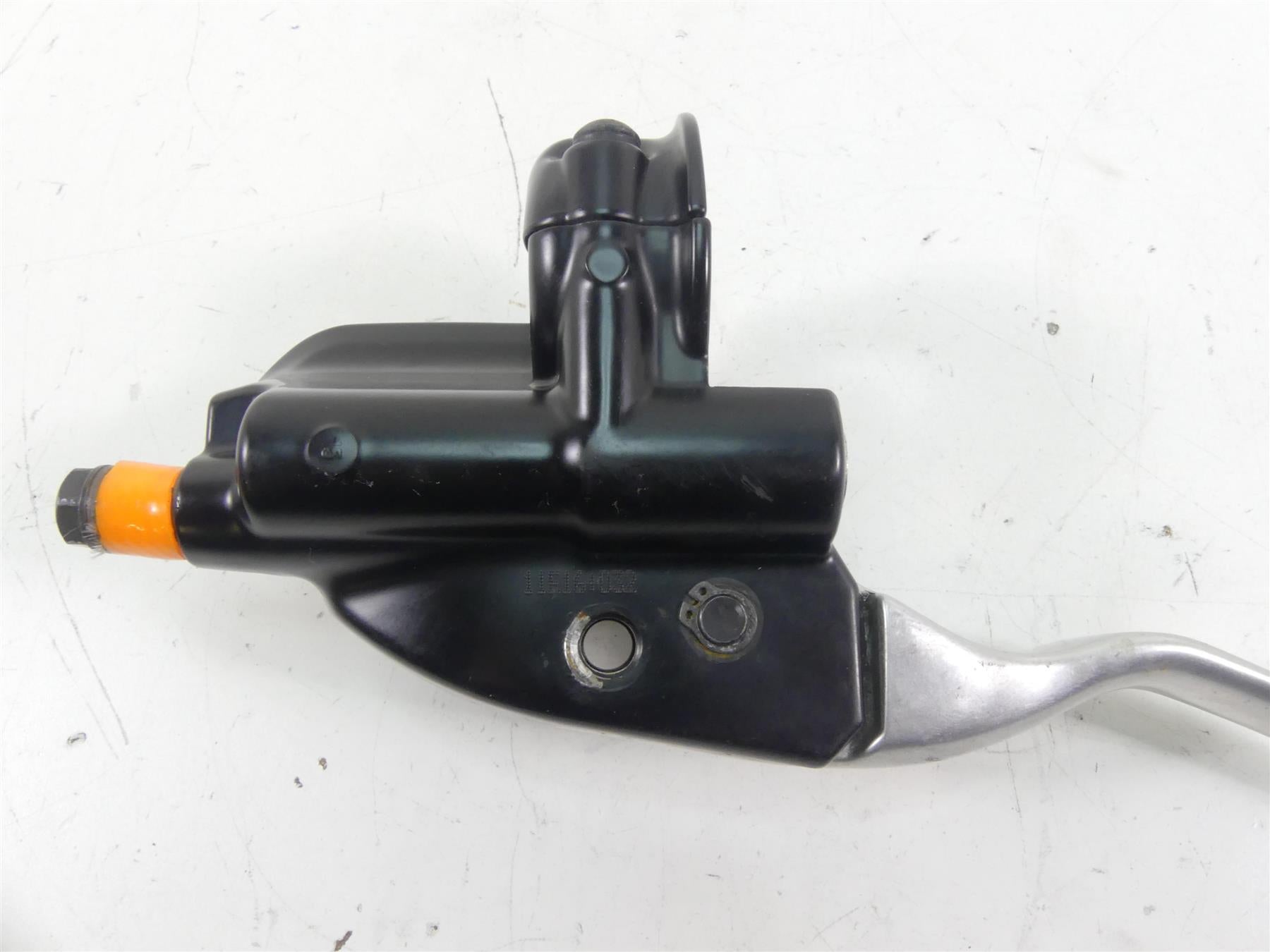 2012 Harley Touring FLHTP Electra Glide Front Brake Master Cylinder 44551-08F {{ shop.shopifyCountryName }} - Mototech271