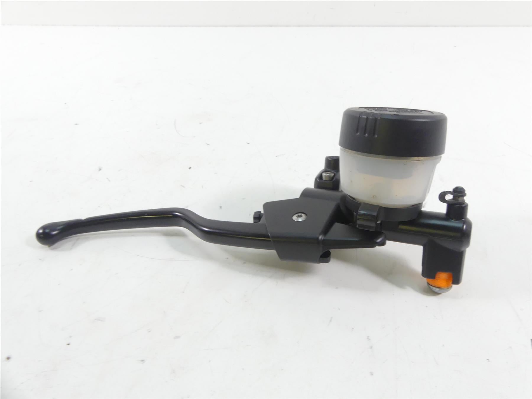 2009 BMW R1200GS K25 Front Brake Master Cylinder + Lever 32727727025 | Mototech271