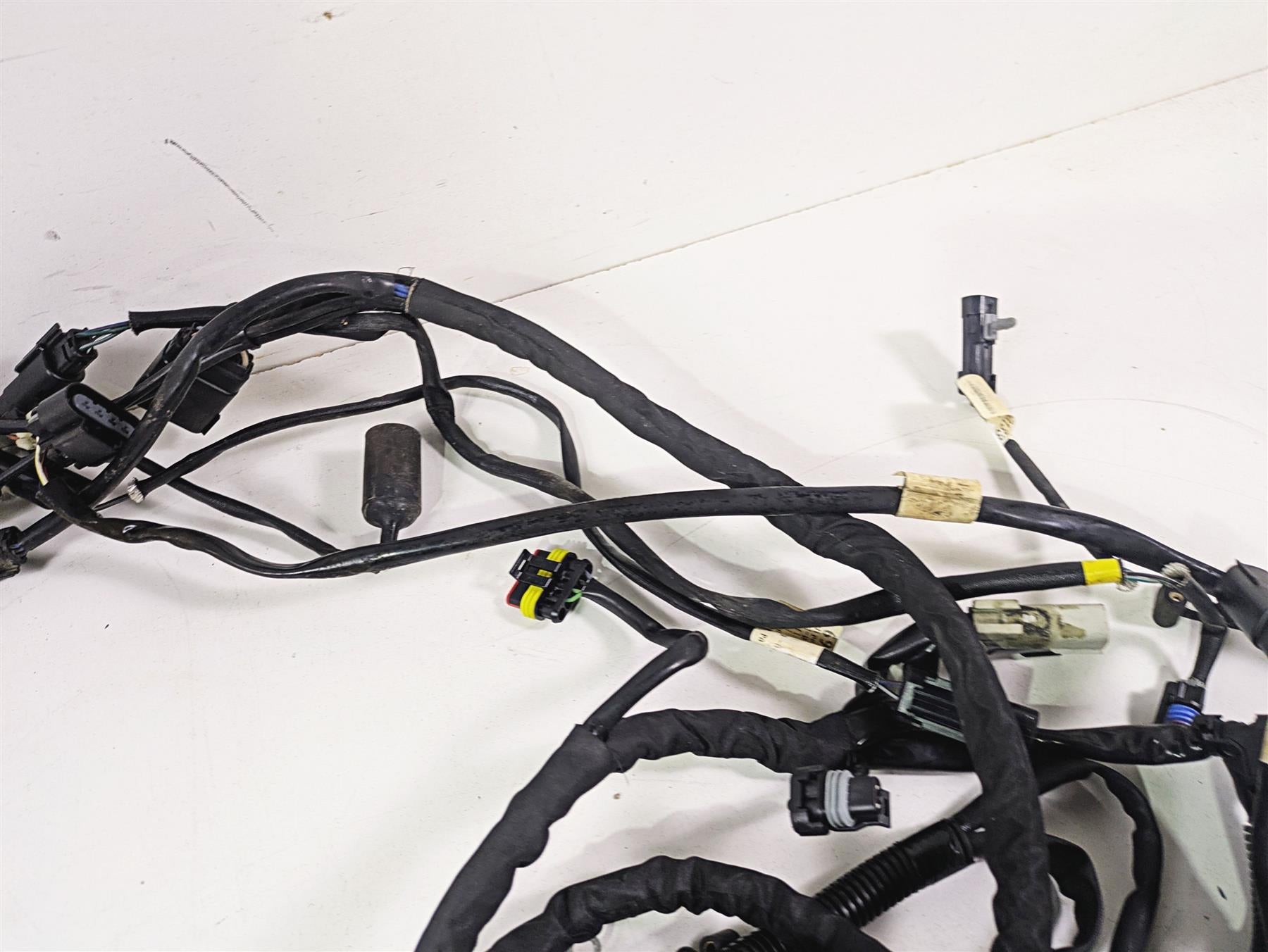 2015 Harley Touring FLHTKL Electra Glide Main Wiring Harness Loom Abs 69200118 {{ shop.shopifyCountryName }} - Mototech271