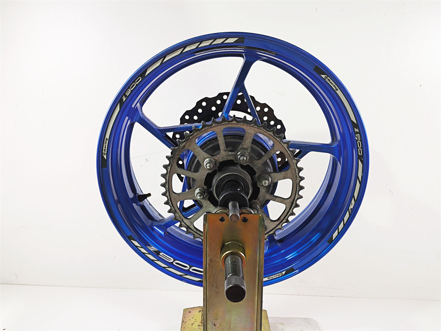 2020 Kawasaki Z900 ZR900 Nice Straight 17x5.5 Rear Wheel Rim Blue 41073-0713-60J {{ shop.shopifyCountryName }} - Mototech271
