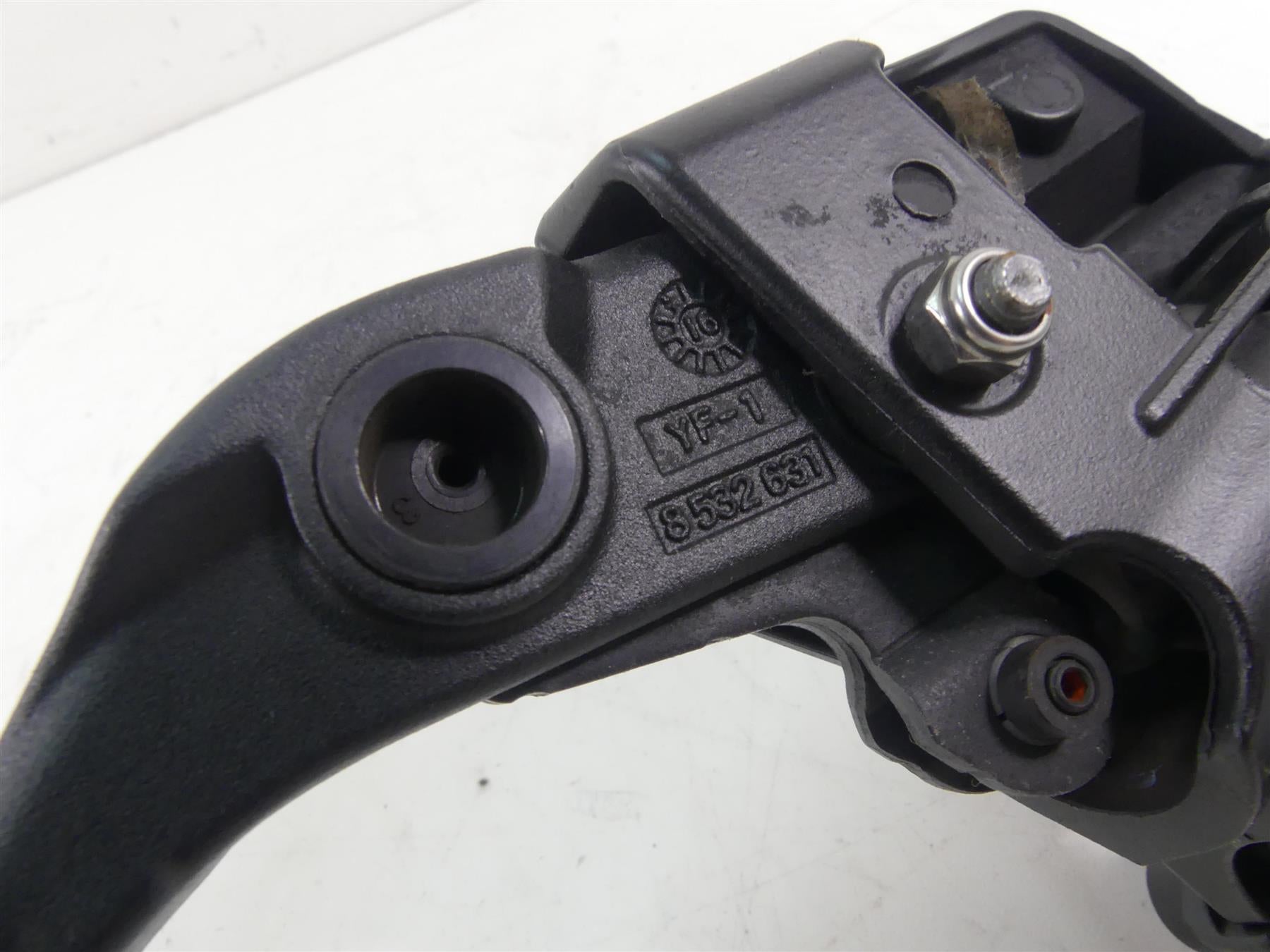 2017 BMW R1200GS GSW K50 Front Brake Master Cylinder + Lever 32728559604 {{ shop.shopifyCountryName }} - Mototech271